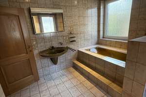 Großzügige 3-Zimmer-Wohnung im 1. OG eines freistehenden Hauses mit Stadtvilla-Charakter – Paderborner Straße 97, 44143 Kaiserbrunnen, Dortmund – Vorschaubild 14