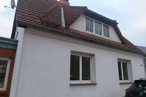 Modernisiertes Einfamilienhaus mit 4 Zimmern in Prohn – Stralsunder Straße 16, 18445 Prohn – Vorschaubild 1
