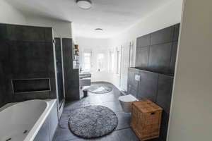Geräumiges 6-Zimmer-Haus in Berlin-Britz (Neukölln) – Die vollständige Adresse der Immobilie erhältst du vom Anbieter., 12347 Britz, Berlin – Vorschaubild 10