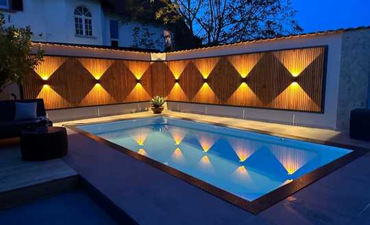 Viel Platz - moderner Ausstattung - Pool -Jacuzzi u.v.m