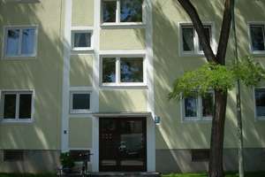 Sonnige 1-Zimmer-Wohnung mit Fenster-Bad und separater Küche