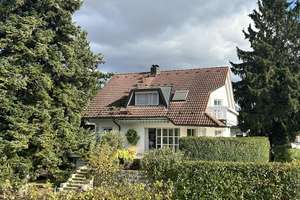 Wohntraum in bester Lage von Freiburg – Die vollständige Adresse der Immobilie erhältst du vom Anbieter., 79110 Lehen, Freiburg im Breisgau – Vorschaubild 1