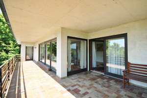 "Exklusive Premiumlage in Passau"
Großzügige Villa mit reichlich Platz, viel Privatsphäre und traum – Die vollständige Adresse der Immobilie erhältst du vom Anbieter., 94034 Hacklberg, Passau – Vorschaubild 35