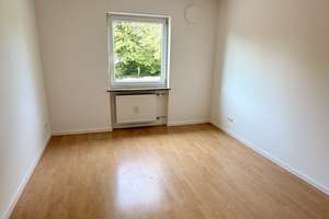 Helle 3-Zi-Wohnung mit großem Balkon in Obergiesing / Ramersdorf – naturnah und ideal geschnitten – Die vollständige Adresse der Immobilie erhältst du vom Anbieter., 81549 Balanstraße-West, München – Vorschaubild 13