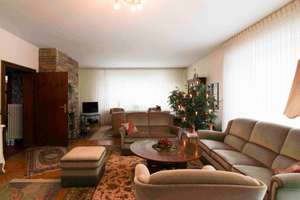 Gepflegtes Einfamilienhaus mit Garten und Garage in Berlin – Hochjagdstraße 8, 13469 Waidmannslust, Berlin – Vorschaubild 2