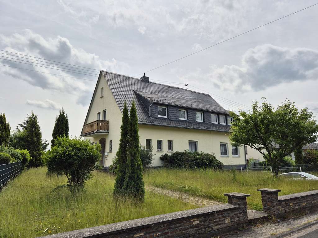 Immobilie in Boppard - Geräumiges Haus mit viel Potential  in traumhaft ruhiger Lage mit tollem Grundstück - Bild 0