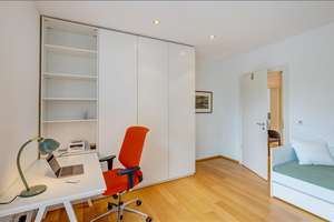 Möbliert: Helle 3-Zimmer Wohnung mit umlaufender Dachterrasse – Die vollständige Adresse der Immobilie erhältst du vom Anbieter., 81927 Englschalking, München – Vorschaubild 5