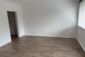 Zentral gelegene, helle und geräumige 1-Zimmer Wohnung in Bremen, Bahnhofsvorstadt – Falkenstraße 52, 28195 Bahnhofsvorstadt, Bremen – Vorschaubild 2