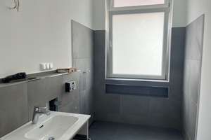 Villa im Zooviertel bietet ruhiges Wohnen im 1. OG mit neuem Duschbad, Parkett, EBK, gr. Südblk + TG – Bristoler Str. 0, 30175 Zoo, Hannover – Vorschaubild 5