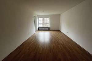 Schöne renovierte 2-Zimmer-Wohnung mit Balkon in Augsburg-Sparrenlech zu vermieten – Provinostraße 10, 86153 Am Schäfflerbach, Augsburg – Vorschaubild 2