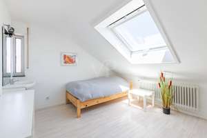 Charmante 2-Zimmer-Dachgeschosswohnung mit Potenzial – Die vollständige Adresse der Immobilie erhältst du vom Anbieter., 76227 Durlach, Karlsruhe – Vorschaubild 4