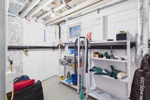Wohnglück auf zwei Ebenen: Gepflegtes 4-Zimmer-Reihenhaus mit Terrasse in Karlsruhe-Neureut – Die vollständige Adresse der Immobilie erhältst du vom Anbieter., 76149 Neureut, Karlsruhe – Vorschaubild 32