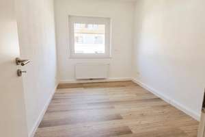 Helle, kernsanierte 4-Zimmer Wohnung optimal für eine Familie oder WG – Antwerpener Straße 8, 70374 Im Geiger, Stuttgart – Vorschaubild 3