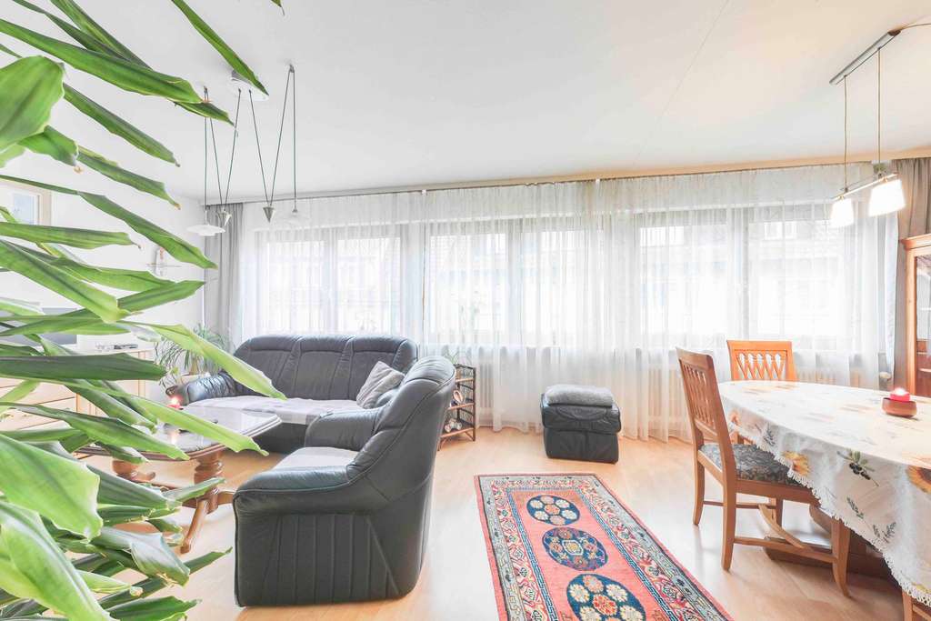 Immobilie in Pfullingen - Attraktives Wohn- und Geschäftshaus in zentraler Lage von Pfullingen - Bild 2