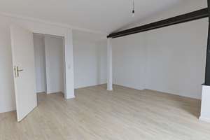 Stilvolle ruhige 3-Zi-Dachgeschosswohnung – eigene Etage, Dachbalken & Gartenmitnutzung – Die vollständige Adresse der Immobilie erhältst du vom Anbieter., 24114 Südfriedhof, Kiel – Vorschaubild 2