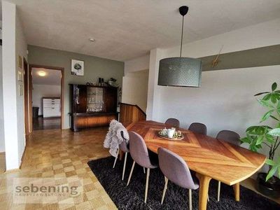 Ruhig gelegene Maisonette Wohnung mit Loggia am Botanischen Garten!