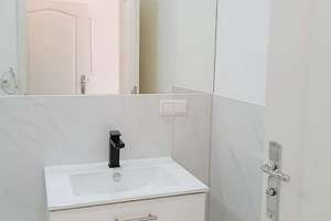 Stilvolles möbliertes 1-Zimmer Apartment mit Balkon in Wiesbaden Westend – Die vollständige Adresse der Immobilie erhältst du vom Anbieter., 65195 Nordost, Wiesbaden – Vorschaubild 9