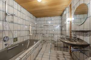 Einfamilienhaus mit Pool, Einliegerwohnung und weitläufigen 
Grundstück – Die vollständige Adresse der Immobilie erhältst du vom Anbieter., 72622 Nürtingen – Vorschaubild 24