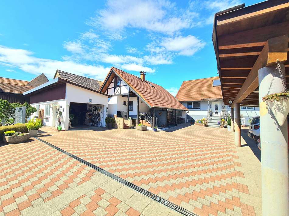 Wohnhaus, Ferienhaus, Garage, 
