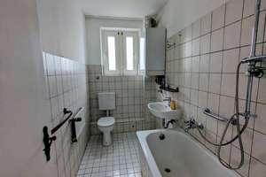 ESSEN-HOLSTERHAUSEN ++ FUßLÄUFIG ZUM UNI-KLINIKUM ++2. OG++3 Zi.++ BALKON ++ 1x KFZ-STELLPL. AM HAUS – Die vollständige Adresse der Immobilie erhältst du vom Anbieter., 45147 Holsterhausen, Essen – Vorschaubild 11