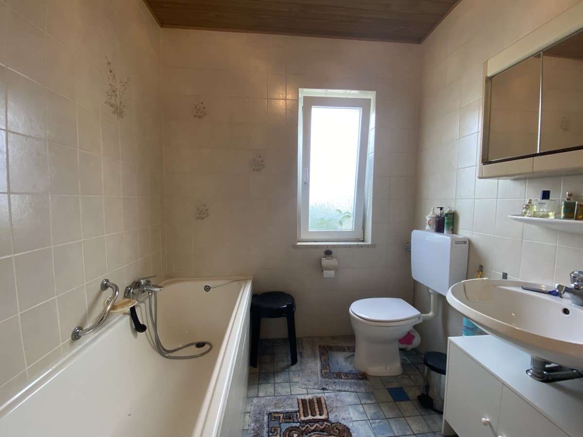 Immobilie in Weiler bei Bingen - Endlich Platz für alle - Großzügiges Ein- bis Zweifamilienhaus in Weiler - Bild 12