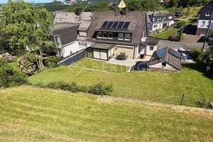 MEHRFAMILIENHAUS (3 WE) MIT 2 GARAGEN | WEIDENAUER-GIERSBERG – Die vollständige Adresse der Immobilie erhältst du vom Anbieter., 57076 Weidenau, Siegen – Vorschaubild 5
