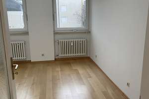 Attraktive helle 3-Zimmer Wohnung in zentraler Lage von Karlsruhe  – Gartenstraße 56a, 76133 Südweststadt, Karlsruhe – Vorschaubild 15
