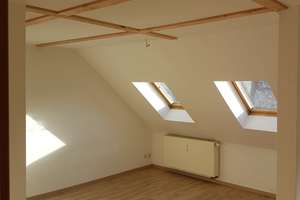 Helle 2-Zimmer-Dachgeschosswohnung mit Einbauküche – Kieler Straße 32, 4357 Mockau-Nord, Leipzig – Vorschaubild 2