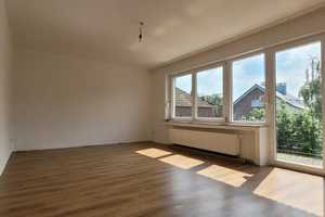 Dreifamilienhaus! Großer Garten und Wintergarten, Balkon, Loggia, Stellplätze, am Ortsrand in Rhade – Recklinghausen (Kreis) – Vorschaubild 9