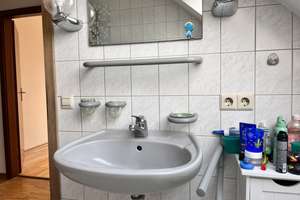 A well lit duplex apartment in Stuttgart Plieningen – Die vollständige Adresse der Immobilie erhältst du vom Anbieter., 70599 Plieningen (Ortsteil), Stuttgart – Vorschaubild 7