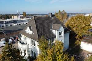 Mehrfamilienhaus mit Charme in ruhiger Lage von Lübeck- Schlutup – Die vollständige Adresse der Immobilie erhältst du vom Anbieter., 23568 Schlutup, Lübeck – Vorschaubild 2