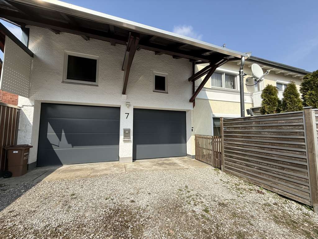 Immobilie in Egenhofen - Egenhofen: Sonniges Einfamilienhaus mit großem Garten, Gartenhaus, Terrasse, Balkon und Doppelgarage - Bild 4