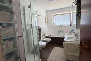 3-Zimmer-Wohnung mit hochwertigem Bad, Parkett, Garage, Einbauküche in Essen-Huttrop – Saarbrücker Str. 103, 45138 Huttrop, Essen – Vorschaubild 7