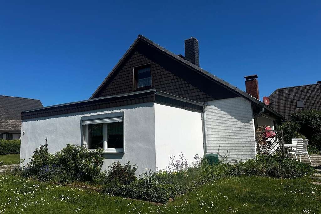 Immobilie in Altenkrempe - Einfamilienhaus mit Garage in Altenkrempe - Bild 2