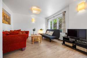 Stilvolle Stadtvilla in bester Lage von Jever mit drei genehmigten Ferienwohnungen – Die vollständige Adresse der Immobilie erhältst du vom Anbieter., 26441 Jever – Vorschaubild 22
