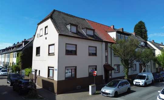 Seltene Gelegenheit, 2 ETW in einem Haus