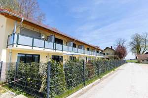 Schicke Wohnung mit überdachtem Südbalkon