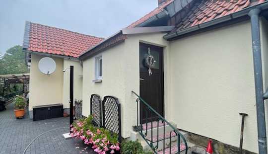 Bild von Gepflegtes Einfamilienhaus auf einer Ebene