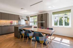 Historie trifft Moderne: Hochwertiges Familiendomizil mit zukunftsfähigem Energiekonzept – Die vollständige Adresse der Immobilie erhältst du vom Anbieter., 81243 Pasing, München – Vorschaubild 3
