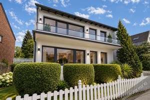 Freistehendes Zweiparteienhaus mit Leerstand im EG - Mehrgenerationenhaus mit großem Grundstück – Die vollständige Adresse der Immobilie erhältst du vom Anbieter., 40489 Angermund, Düsseldorf – Vorschaubild 2