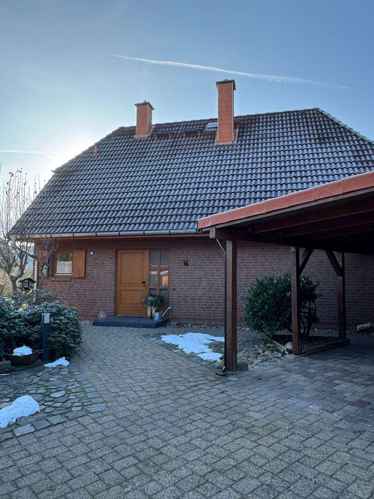 Immobilie in Isenbüttel - Charmantes Einfamilienhaus in bester Lage von Isenbüttel – Einzugsbereit! - Bild 1