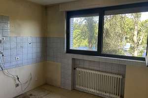 FREISTEHENDES EINFAMILIENHAUS MIT EINLIEGERWOHNUNG - SANIERUNGSOBJEKT FÜR KREATIVE MACHER – Die vollständige Adresse der Immobilie erhältst du vom Anbieter., 42651 Solingen-Mitte, Solingen – Vorschaubild 4