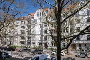 Raum für Familie, Leben und Zukunft – Ihr neues Zuhause nahe Olivaer Platz – Die vollständige Adresse der Immobilie erhältst du vom Anbieter., 10629 Charlottenburg, Berlin – Vorschaubild 1
