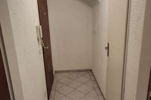 Kompaktes 1-Zimmer-Apartment in Düsseldorf Rath ab sofort frei – Mühlenbroicher Weg 120, 40472 Rath, Düsseldorf – Vorschaubild 3