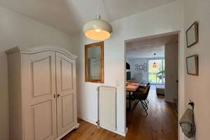 „Wohntraum Rheinhessen“
Stilvoll modernisiertes Reihenmittelhaus
in ruhiger Lage von Nackenheim – Die vollständige Adresse der Immobilie erhältst du vom Anbieter., 55299 Nackenheim – Vorschaubild 3