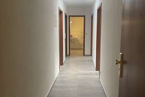 Modernisierte 3-Zimmer-Wohnung mit 2 Balkonen in ruhiger Lage – Die vollständige Adresse der Immobilie erhältst du vom Anbieter., 70437 Zuffenhausen-Mitte, Stuttgart – Vorschaubild 3