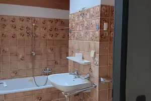 Wunderschöne 4-Zimmer-Doppelhaushälfte in Bremen Habenhausen mit Garten u. Garage – Bremen – Vorschaubild 13