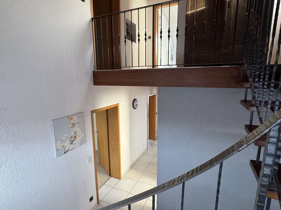 Treppenhaus zum Dachgeschoss