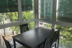  Auf Zeit zu vermieten   Voll möblierte  2,5-Zimmer-Wohnung in Düsseldorf Benrath