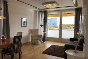 Von Privat: Sonnige, möblierte 2-Zimmer-Wohnung mit Panoramablick im Cosimapark – Klingsorstrasse 3, 81827 Englschalking, München – Vorschaubild 3